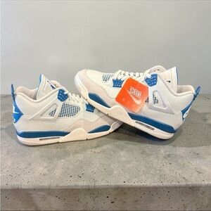 Nike Air Jordan 4 Retro ‘Military Blue’